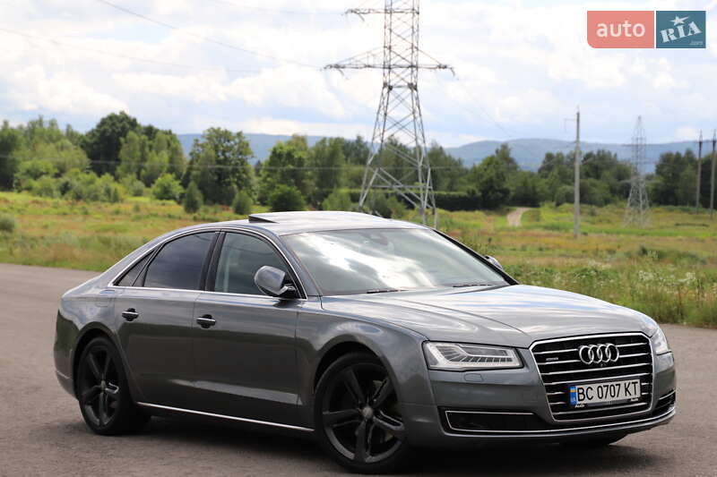 Седан Audi A8 2015 в Дрогобичі
