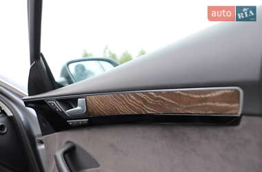 Седан Audi A8 2015 в 