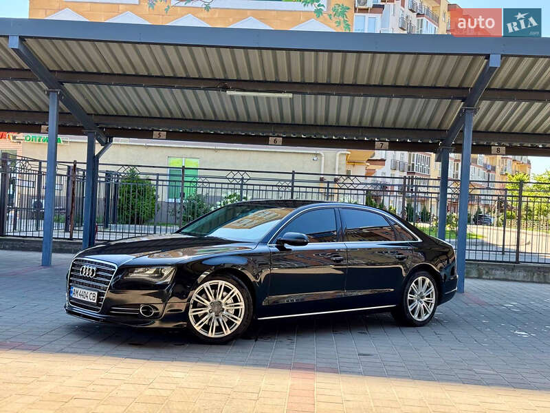 Седан Audi A8 2011 в Житомире
