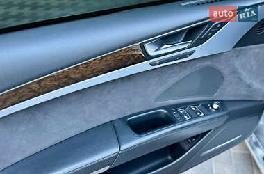 Седан Audi A8 2010 в 