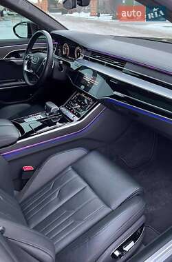Седан Audi A8 2018 в 