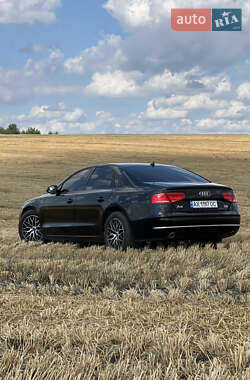 Седан Audi A8 2010 в 