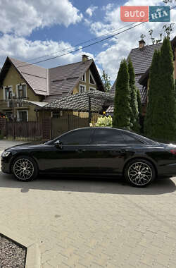 Седан Audi A8 2017 в 