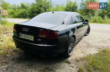 Седан Audi A8 2004 в 