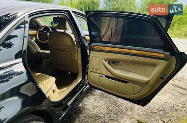 Седан Audi A8 2004 в 