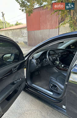 Седан Audi A8 2014 в 