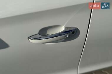 Седан Audi A8 2014 в 