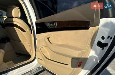 Седан Audi A8 2014 в 
