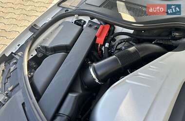 Седан Audi A8 2014 в Ивано-Франковске