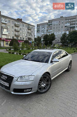 Седан Audi A8 2009 в 