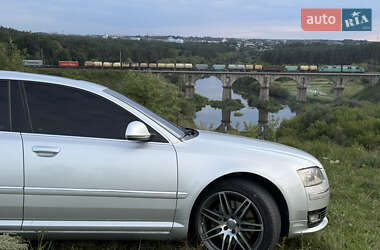 Седан Audi A8 2009 в Звягеле