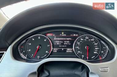 Седан Audi A8 2012 в 