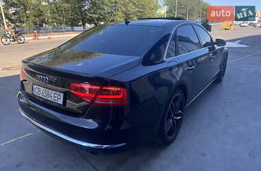 Седан Audi A8 2012 в 