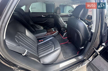 Седан Audi A8 2012 в 