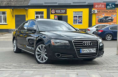 Седан Audi A8 2013 в Одесі