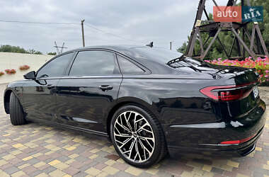 Седан Audi A8 2018 в 