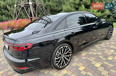 Седан Audi A8 2018 в 