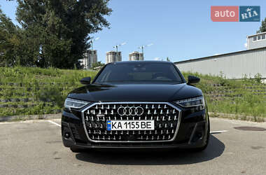Седан Audi A8 2022 в Киеве
