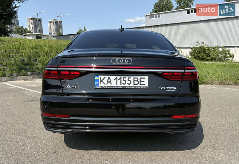 Седан Audi A8 2022 в Киеве