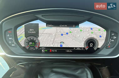 Седан Audi A8 2022 в 