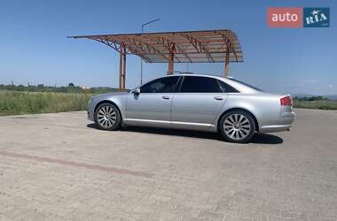 Седан Audi A8 2006 в Вышкове