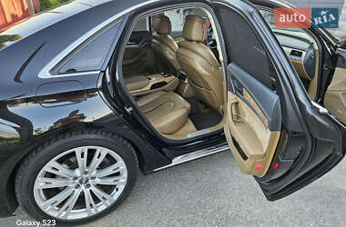 Седан Audi A8 2013 в 