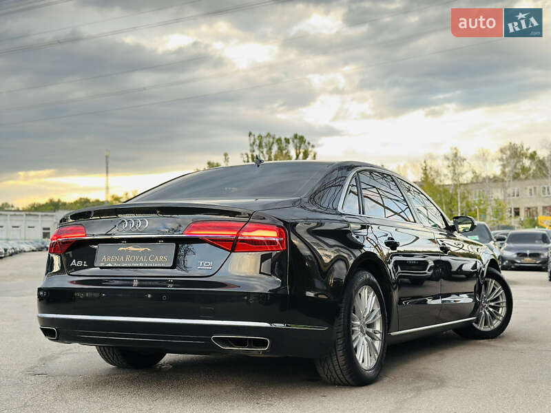 Седан Audi A8 2017 в Харькове