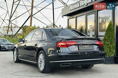 Седан Audi A8 2017 в 