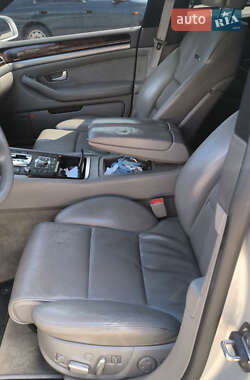 Седан Audi A8 2006 в 