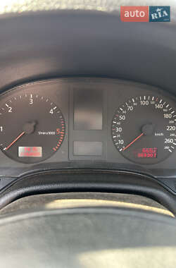 Седан Audi A8 1999 в 