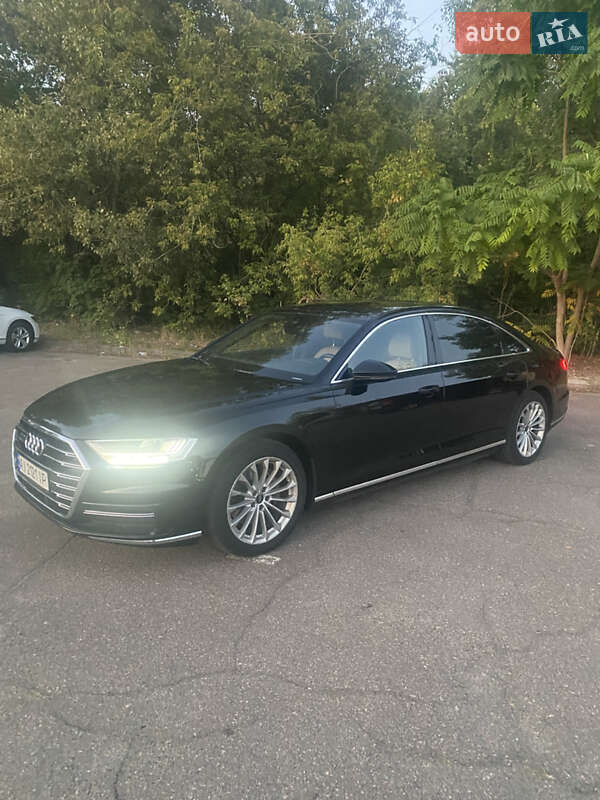 Седан Audi A8 2021 в Києві