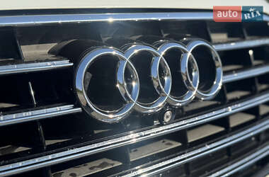 Седан Audi A8 2014 в 