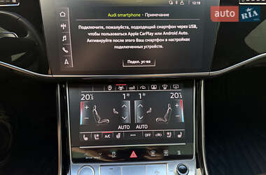 Седан Audi A8 2017 в 