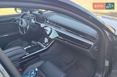 Седан Audi A8 2019 в 