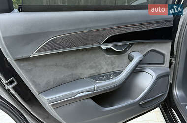Седан Audi A8 2020 в 
