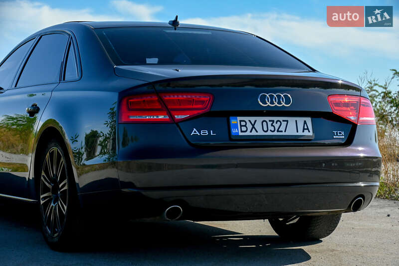 Седан Audi A8 2013 в Бердичеві
