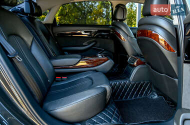 Седан Audi A8 2013 в 