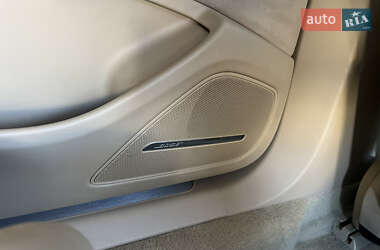 Седан Audi A8 2013 в 