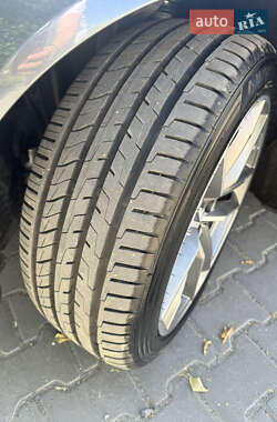 Седан Audi A8 2008 в 