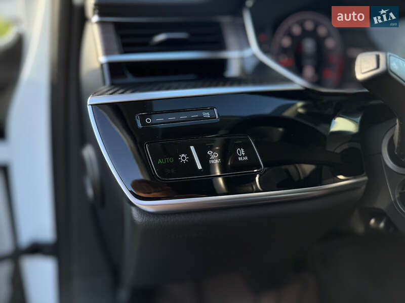 Седан Audi A8 2020 в Києві
