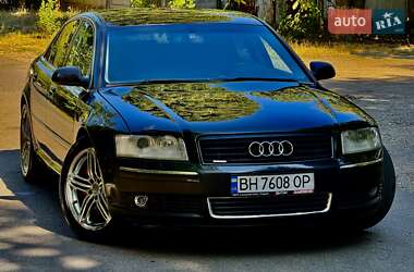 Седан Audi A8 2004 в 