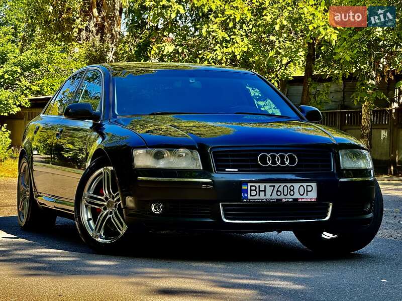 Audi A8 2004