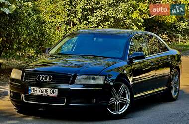 Седан Audi A8 2004 в 