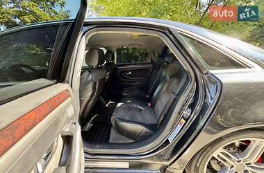 Седан Audi A8 2004 в 
