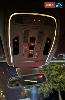 Седан Audi A8 2015 в 