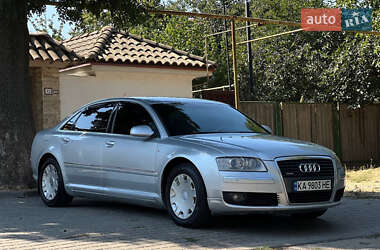 Седан Audi A8 2006 в 