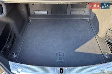 Седан Audi A8 2011 в 