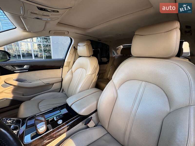 Седан Audi A8 2011 в Киеве