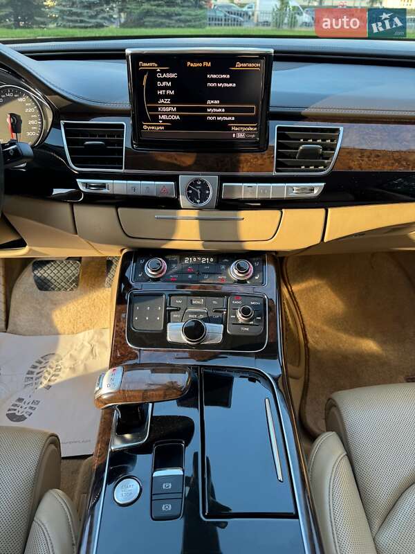 Седан Audi A8 2011 в Киеве