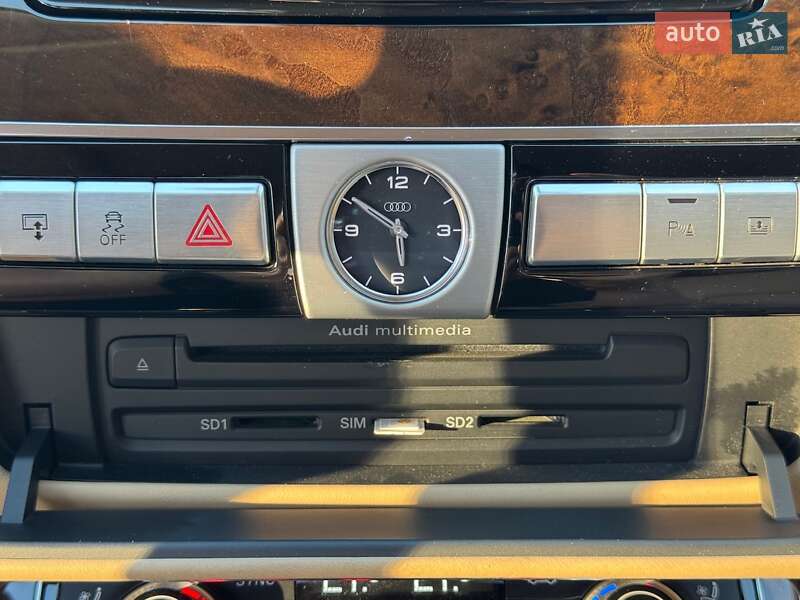 Седан Audi A8 2011 в Киеве